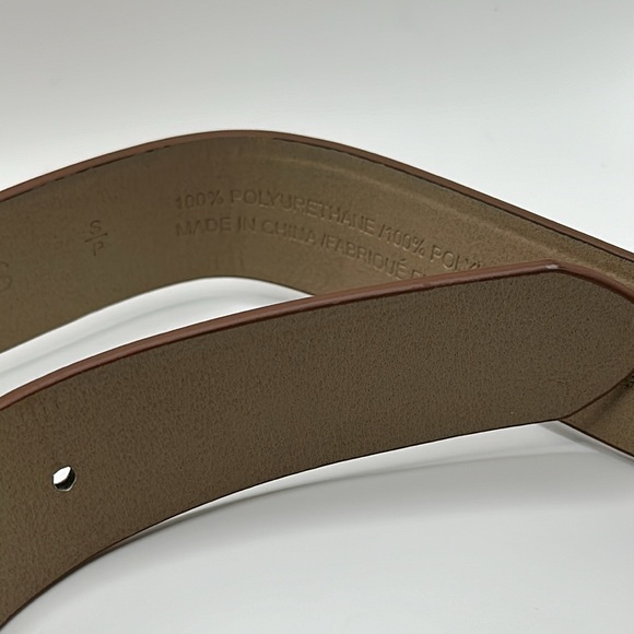 Express vegan leather brown belt with brass hardware - Picture 4 of 6